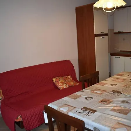 In Zona Silenziosa E Tranquilla Lejlighed Pula
