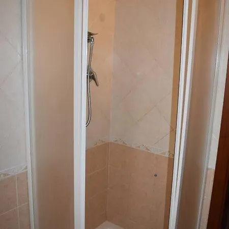 In Zona Silenziosa E Tranquilla Пула